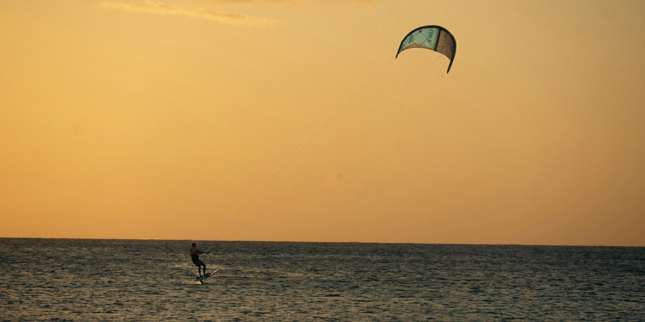 Windsurfing and Kitesurfing in Aruba: Why the Trade Winds Make It World-Class